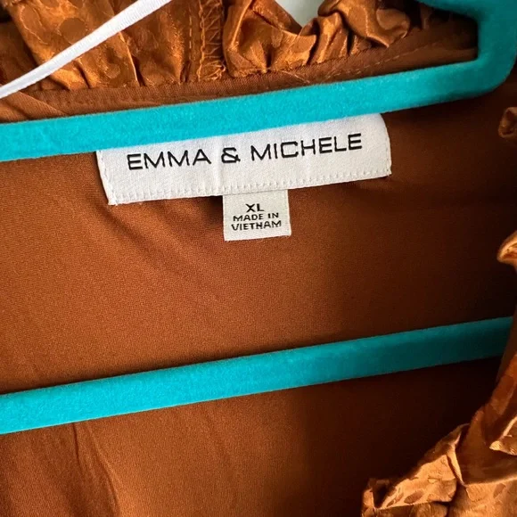 Animal Print Long Sleeve Dress - Picture 9 of 10